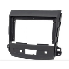 Переходная рамка для штатной автомагнитолы MITSUBISHI Outlander 2008-11 9"(BLACK)