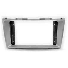 Переходная рамка для штатной автомагнитолы TOYOTA CAMRY V40 2007-12 (Silver/Black)9"